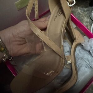 Chic Tan Strappy Heels